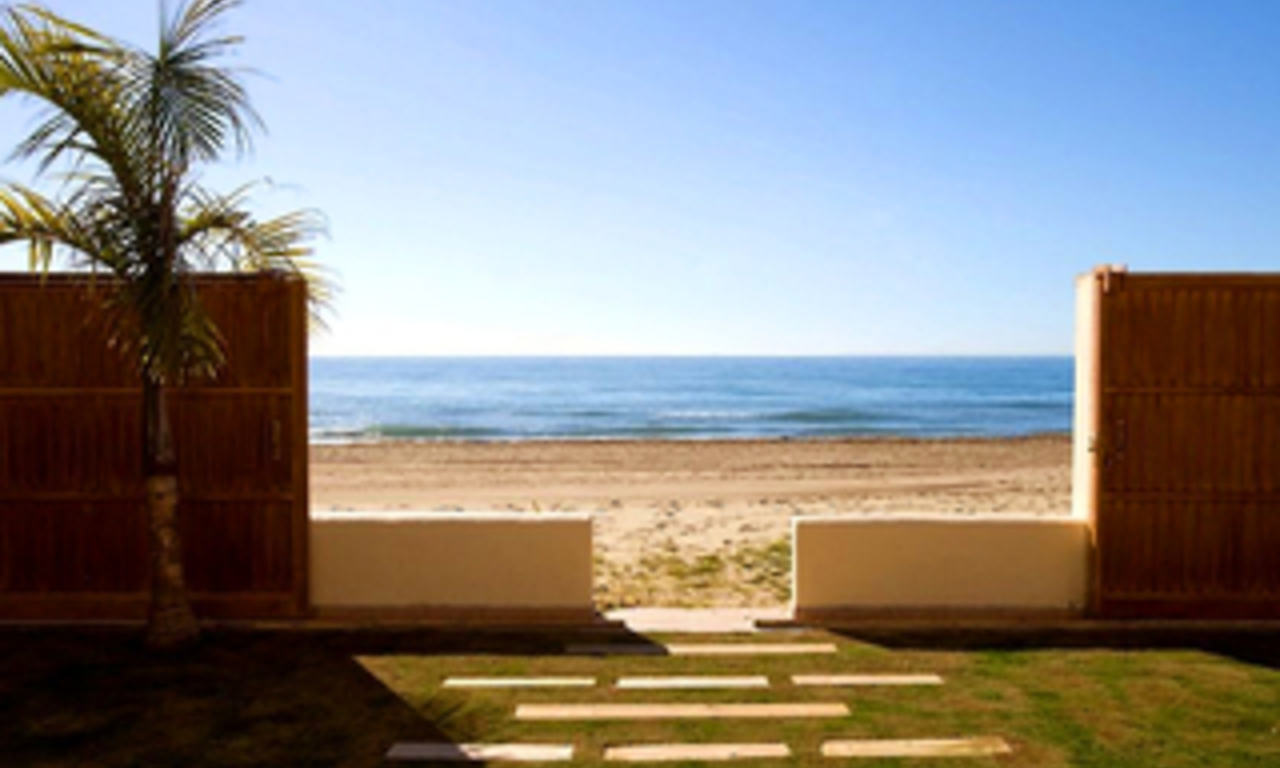 Beachfront villa for sale in Marbella east, Costa del Sol 0