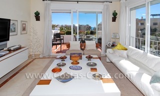 Luxury beachside apartment for sale in a frontline beach complex, New Golden Mile, Marbella - Estepona 1