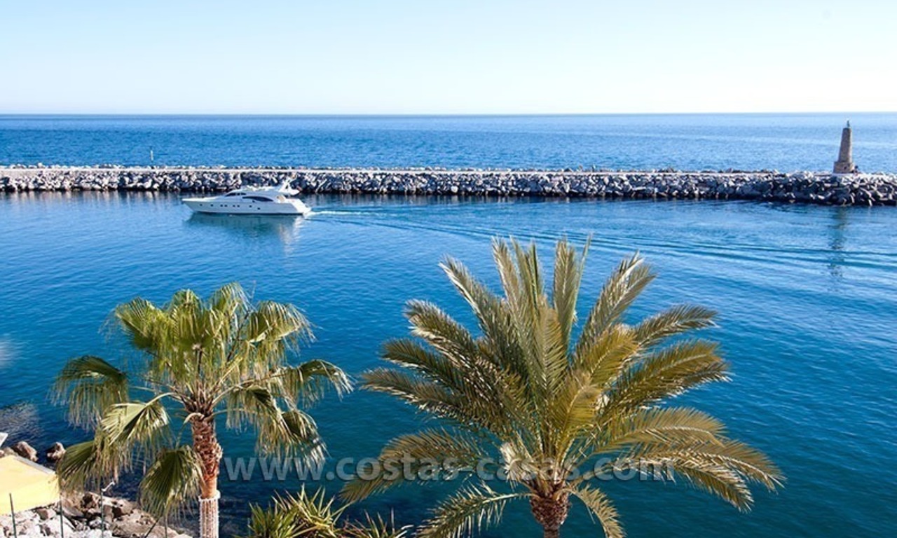 For sale: Seafront Corner Apartment in Puerto Banús, Marbella 1