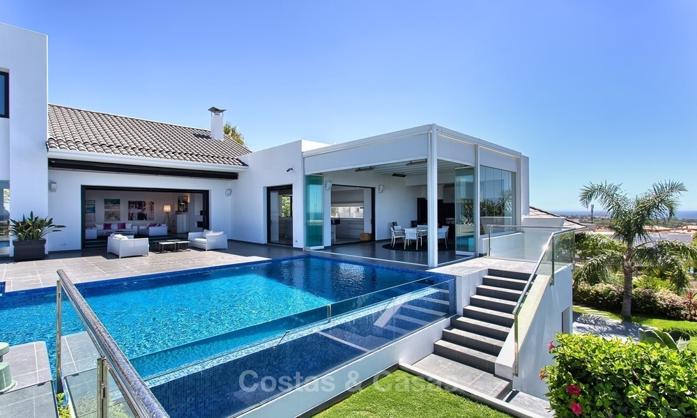 Exclusive modern villa for sale on golf resort with sea and golf views in Benahavis - Marbella 1028