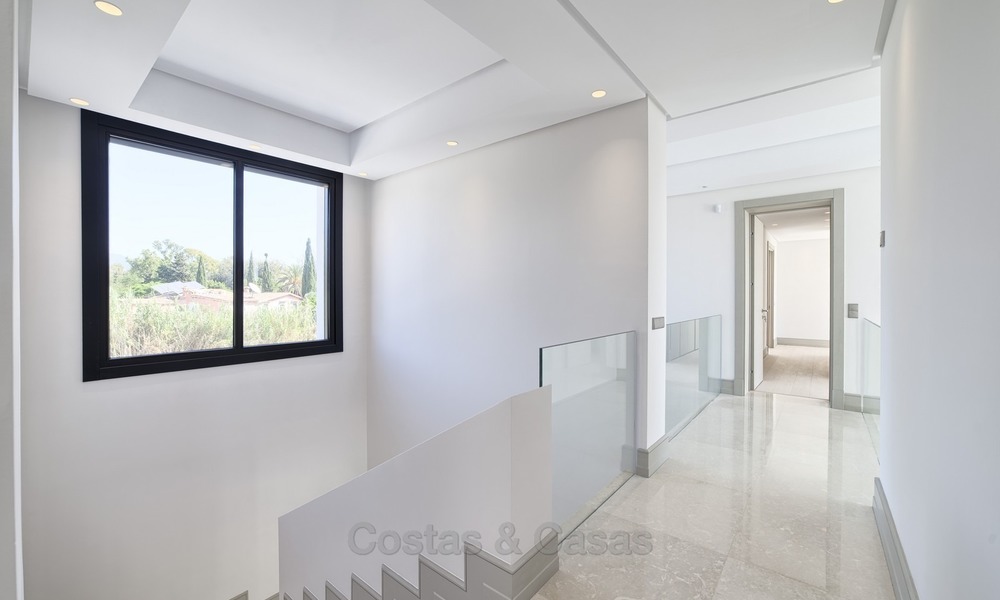 Brand-new, Beachside, Contemporary Style Villa for sale, Ready to Move in, Marbella West 1502