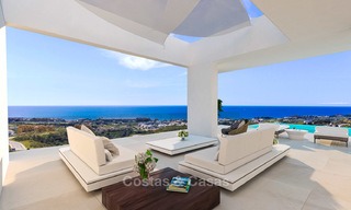 New modern-contemporary villas for sale, panoramic sea views, on the New Golden Mile between Marbella and Estepona 5104 