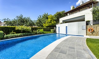 Spacious and smart modern luxury apartment for sale, Golden Mile, Marbella 5233 