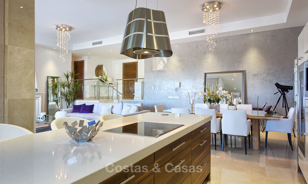 Spacious and attractive renovated villa with sea views for sale, La Duquesa, Manilva, Costa del Sol 5546