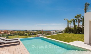 Turnkey exclusive high-end designer villa for sale, with panoramic sea, golf and mountain views, Benahavis - Marbella 5875 