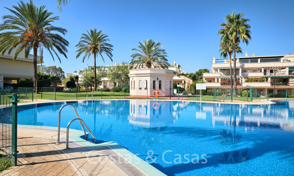 Desirable penthouse apartment, walking distance from beach and Puerto Banus, Nueva Andalucia - Marbella 6624