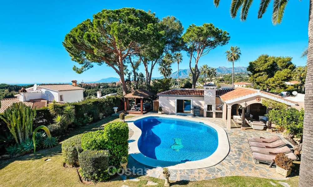 Cosy and luxurious traditional-style villa with sea views for sale, with guest house, ready to move in - Elviria, Marbella 8864