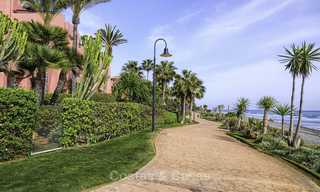 Attractive, spacious apartment in an exclusive beachfront complex for sale, between Marbella and Estepona 11788 