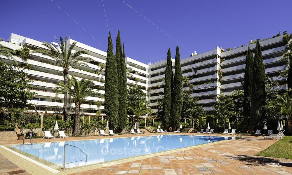 Luxury second line beach apartment in an exclusive complex for sale, centre of Marbella 11880