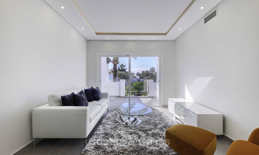 Modern, fully renovated apartment in a beachside complex for sale, New Golden Mile, between Marbella and Estepona 12223