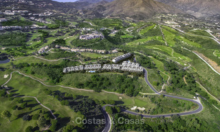 New, move-in ready, modern townhouses for sale on an acclaimed golf resort in Mijas, Costa del Sol. 10% discount! 15647 