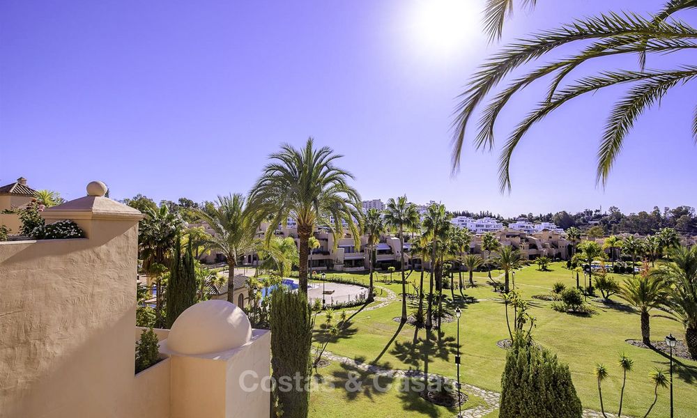 Bright and spacious penthouse for sale in a peaceful urbanisation next to a golf course, Marbella - Estepona 18174