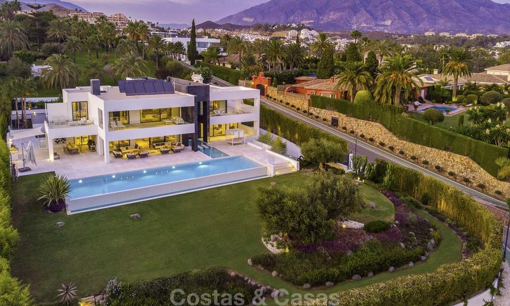 Exceptional, very spacious contemporary luxury villa for sale in the heart of the Golf Valley of Nueva Andalucia, Marbella 18321