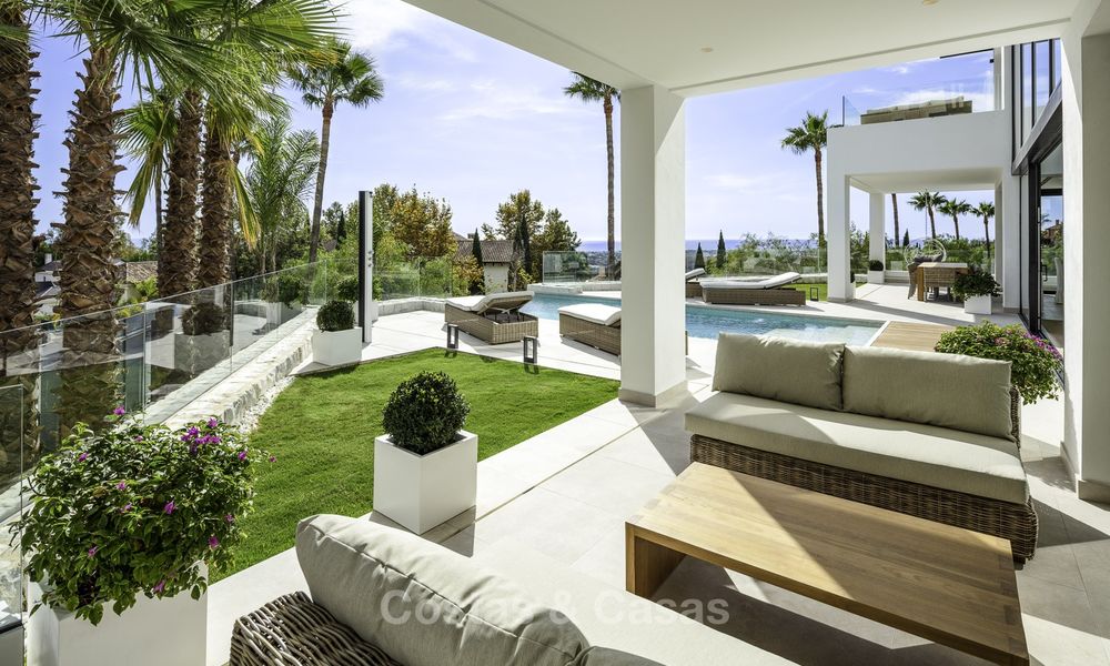 Brand new, move-in-ready contemporary luxury villa with stunning sea views for sale in a sought-after golf club, Benahavis - Marbella 19555