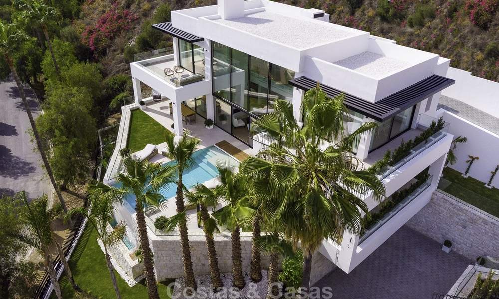 Brand new, move-in-ready contemporary luxury villa with stunning sea views for sale in a sought-after golf club, Benahavis - Marbella 19558