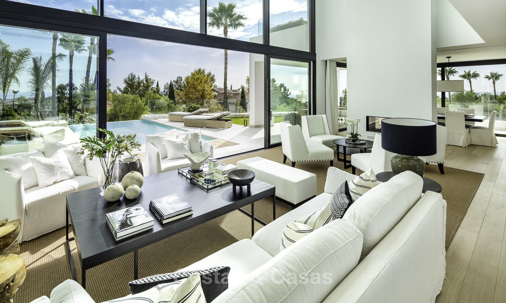 Brand new, move-in-ready contemporary luxury villa with stunning sea views for sale in a sought-after golf club, Benahavis - Marbella 19560