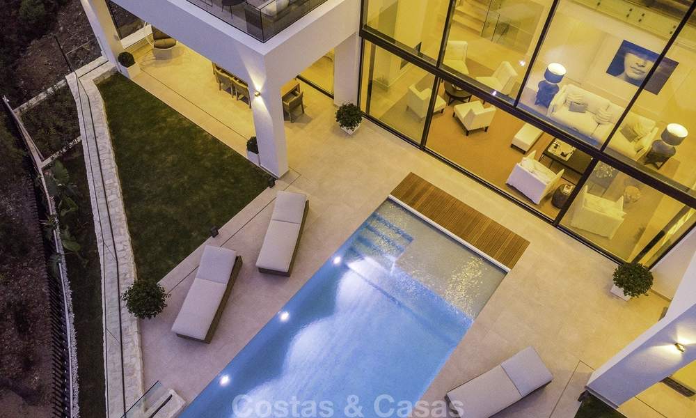 Brand new, move-in-ready contemporary luxury villa with stunning sea views for sale in a sought-after golf club, Benahavis - Marbella 19564