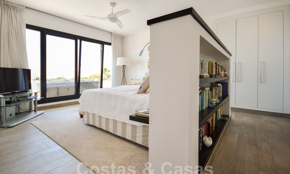 Modern luxury villa with panoramic sea views for sale in the prestigious Golden Mile of Marbella 20960