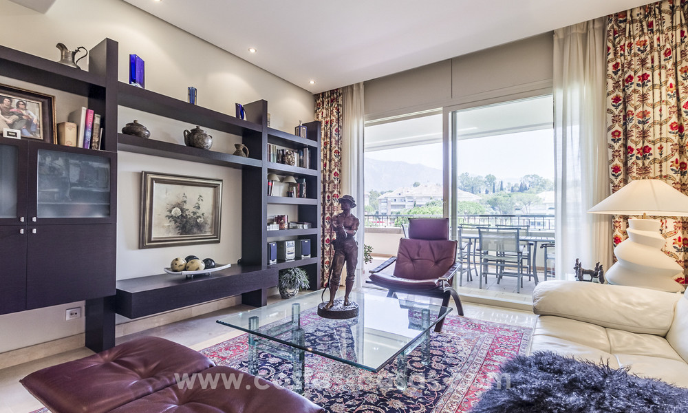La Trinidad: Timeless luxury apartments for sale with sea views on the Golden Mile, between Puerto Banus and Marbella 22617