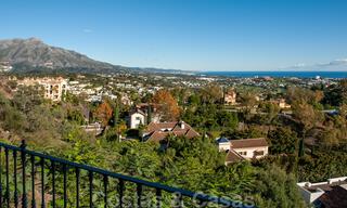 Ready to move into, spacious apartment with panoramic views of the coast and the Mediterranean Sea in Benahavis - Marbella 31023 