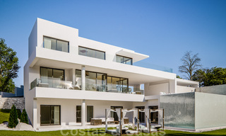 Modern new villas with sea views for sale, located in a gated and secure community in Benahavis - Marbella 31573 