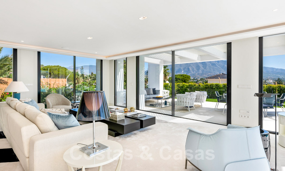 Refurbished luxury villa in contemporary style for sale, close to amenities in the golf valley of Nueva Andalucia, Marbella 31739