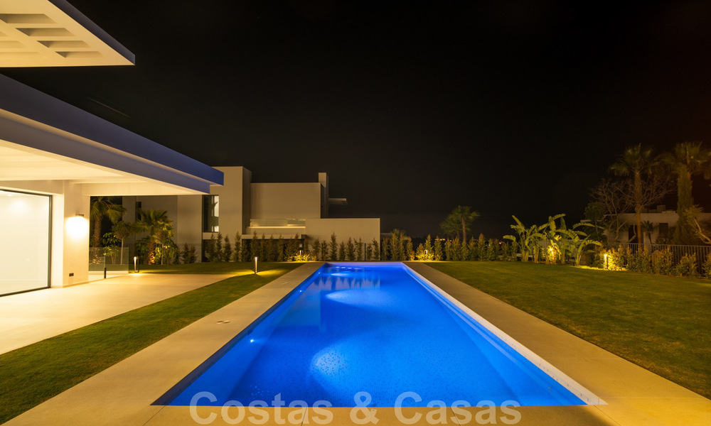 Ready to move in, new modern villa for sale in a five star golf resort in Marbella - Benahavis 34480