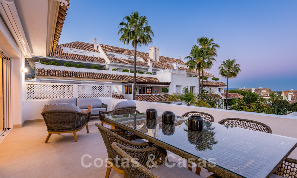Renovated modern apartment for sale on the Golden Mile of Marbella. Ready to move in + furnished. 42298