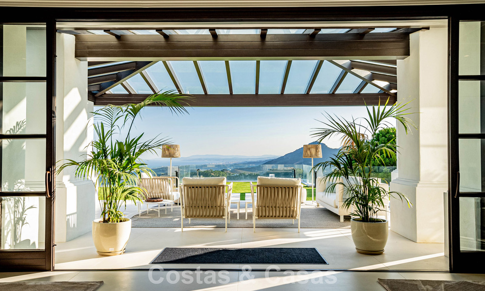 Boutique resort-style villa for sale with open sea views, nestled in the lush greenery of the exclusive La Zagaleta golf resort, Marbella - Benahavis 54090