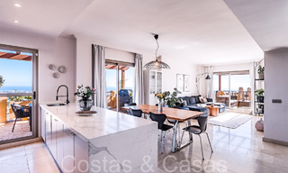 Ready to move in, luxury penthouse with panoramic views of golf, sea and mountains for sale in Benahavis - Marbella 66951 